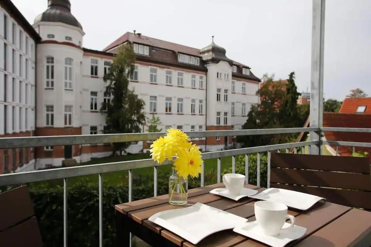 Ostseekrabbe - Ferienwohnungen Ruhig Zentral Rostock Esterno foto