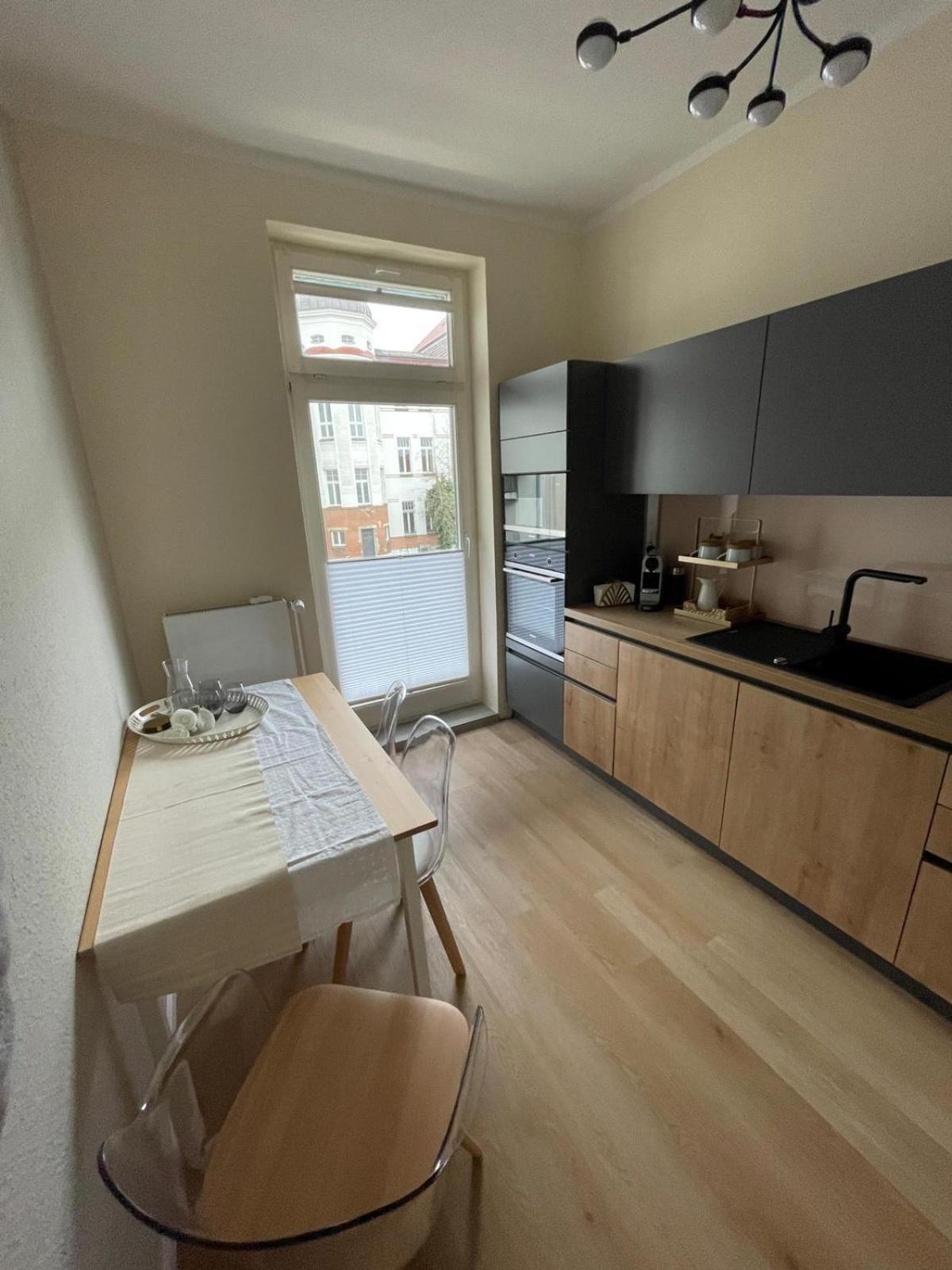 Ostseekrabbe - Ferienwohnungen Ruhig Zentral Rostock Esterno foto